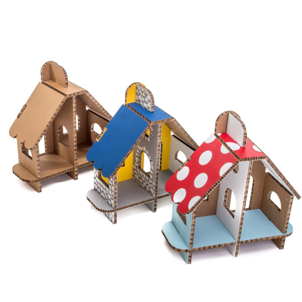 בית קרטון קטן