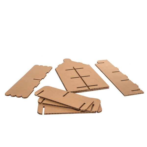 בית קרטון גדול