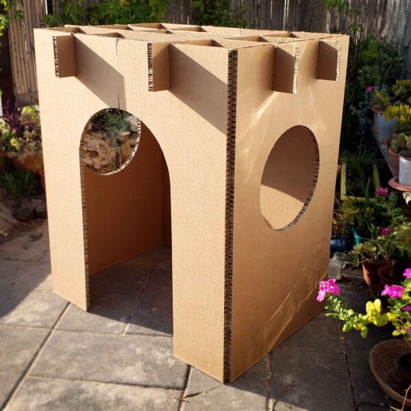 סוכה מקרטון